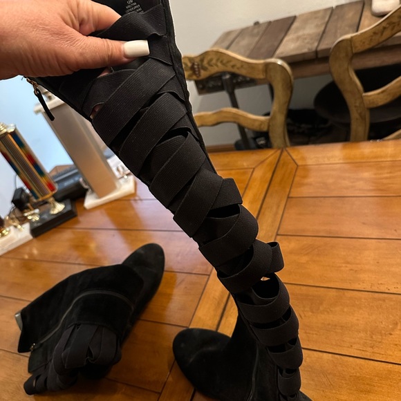 Women size 12 knee high flat boots - Picture 4 of 10